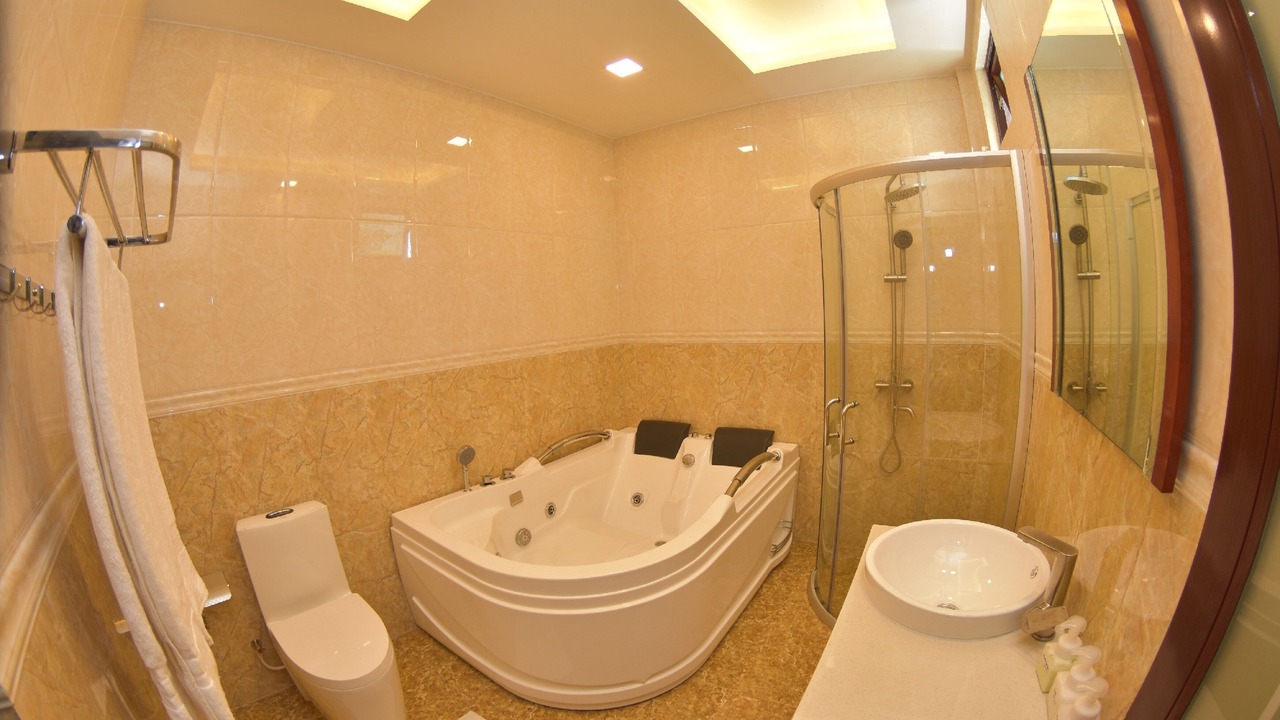 Photo of Bathroom in Fuvahmulah