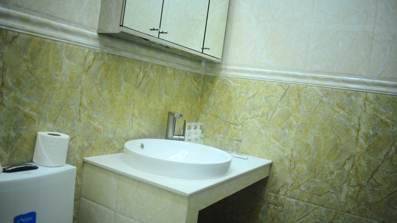 Photo of Bathroom in Fuvahmulah