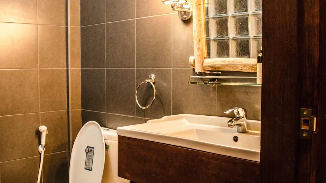 Photo of Bathroom in Hanimaadhoo