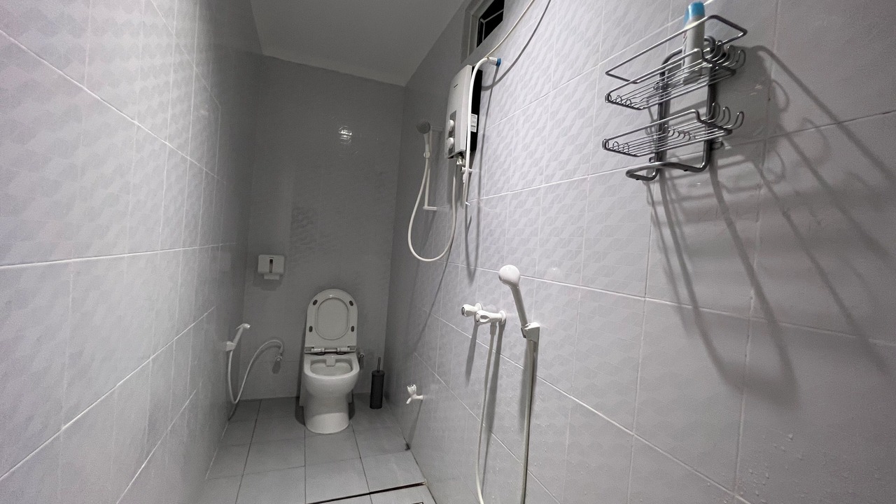 Photo of Bathroom in Dhangethi