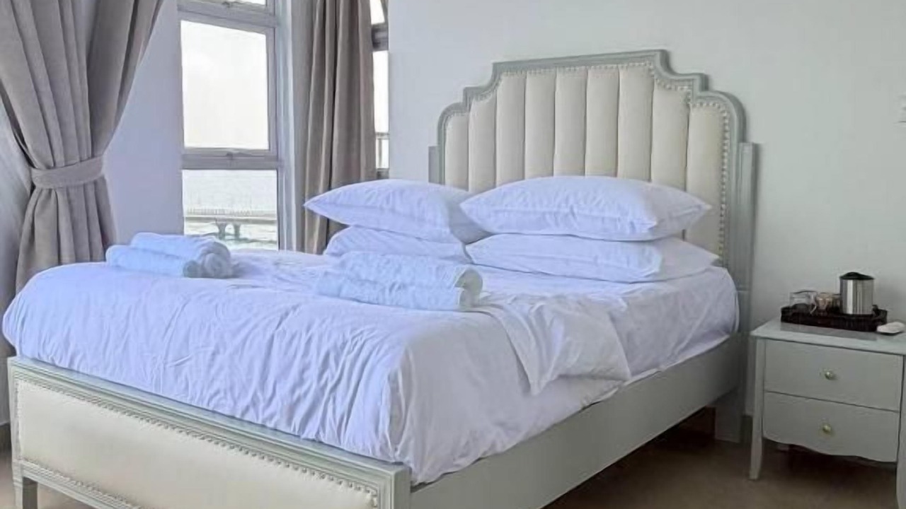 Photo of Bedroom in Male