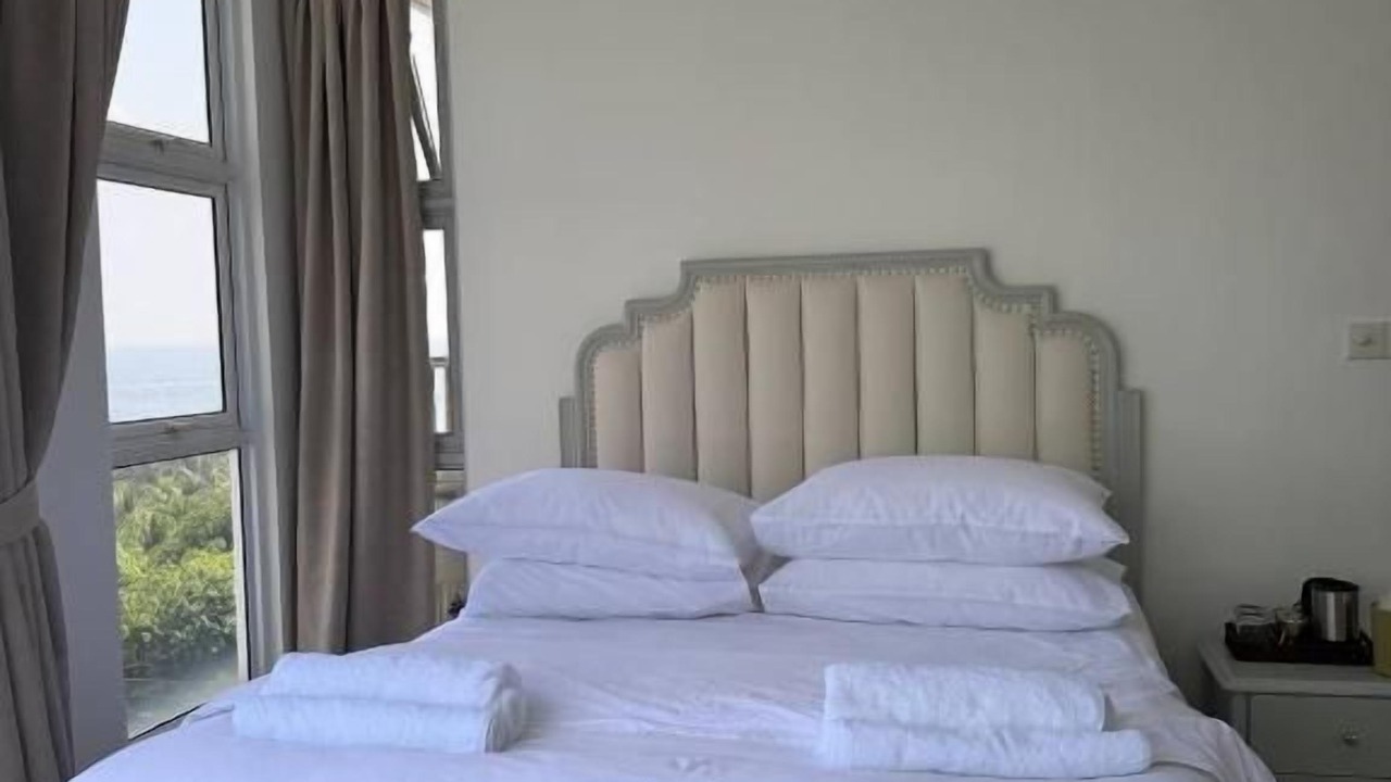 Photo of Bedroom in Male