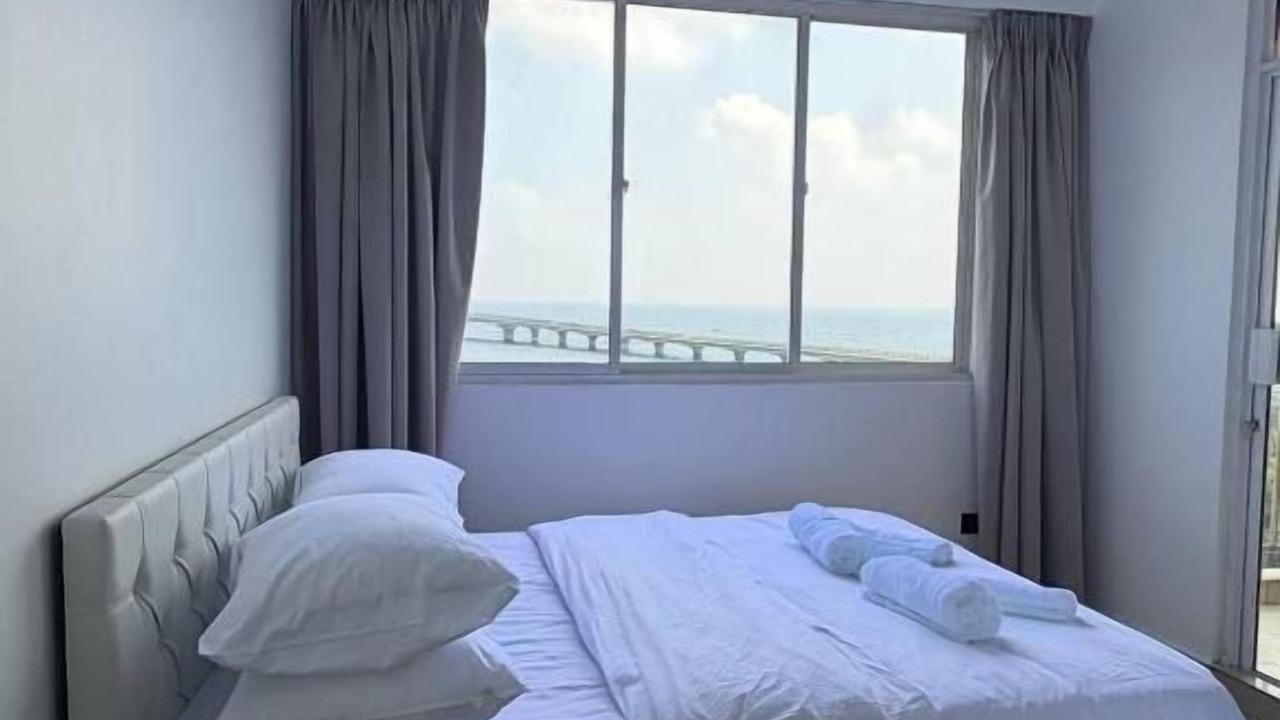 Photo of Bedroom in Male