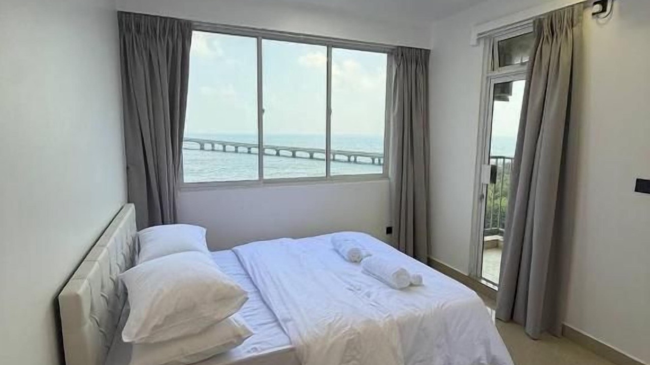 Photo of Bedroom in Male