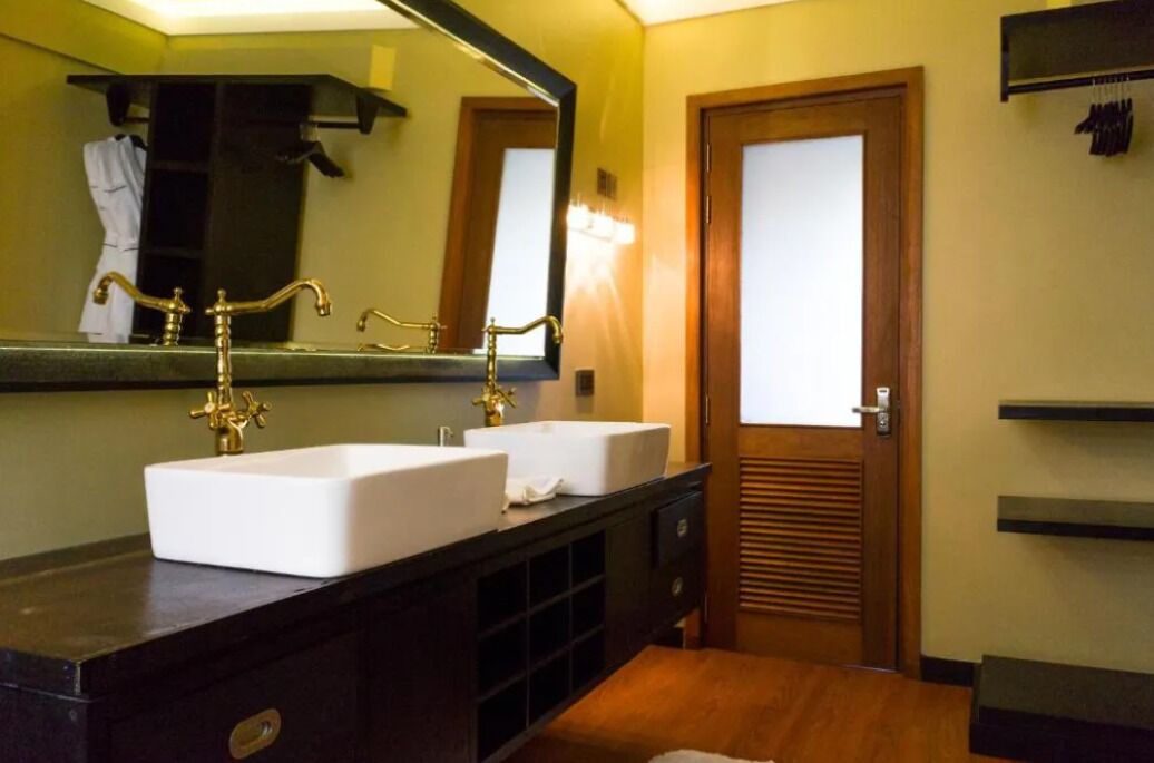 Photo of Bathroom in Fuvahmulah