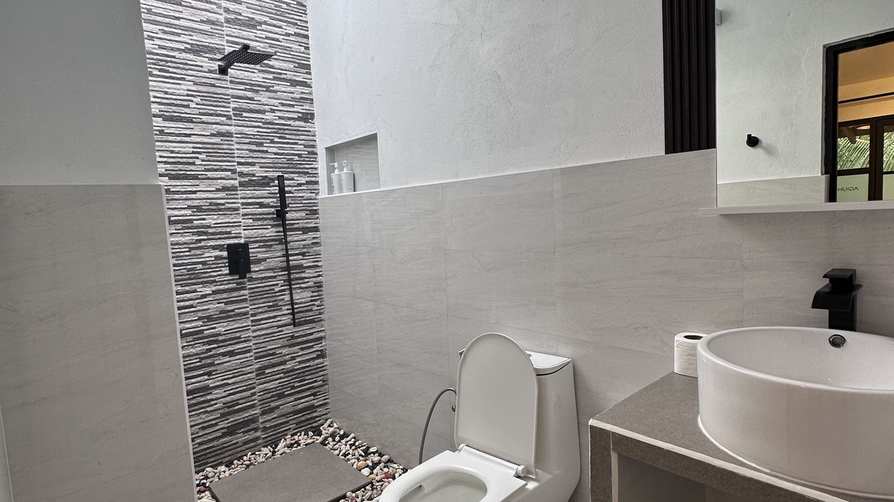 Photo of Bathroom in Thoddoo