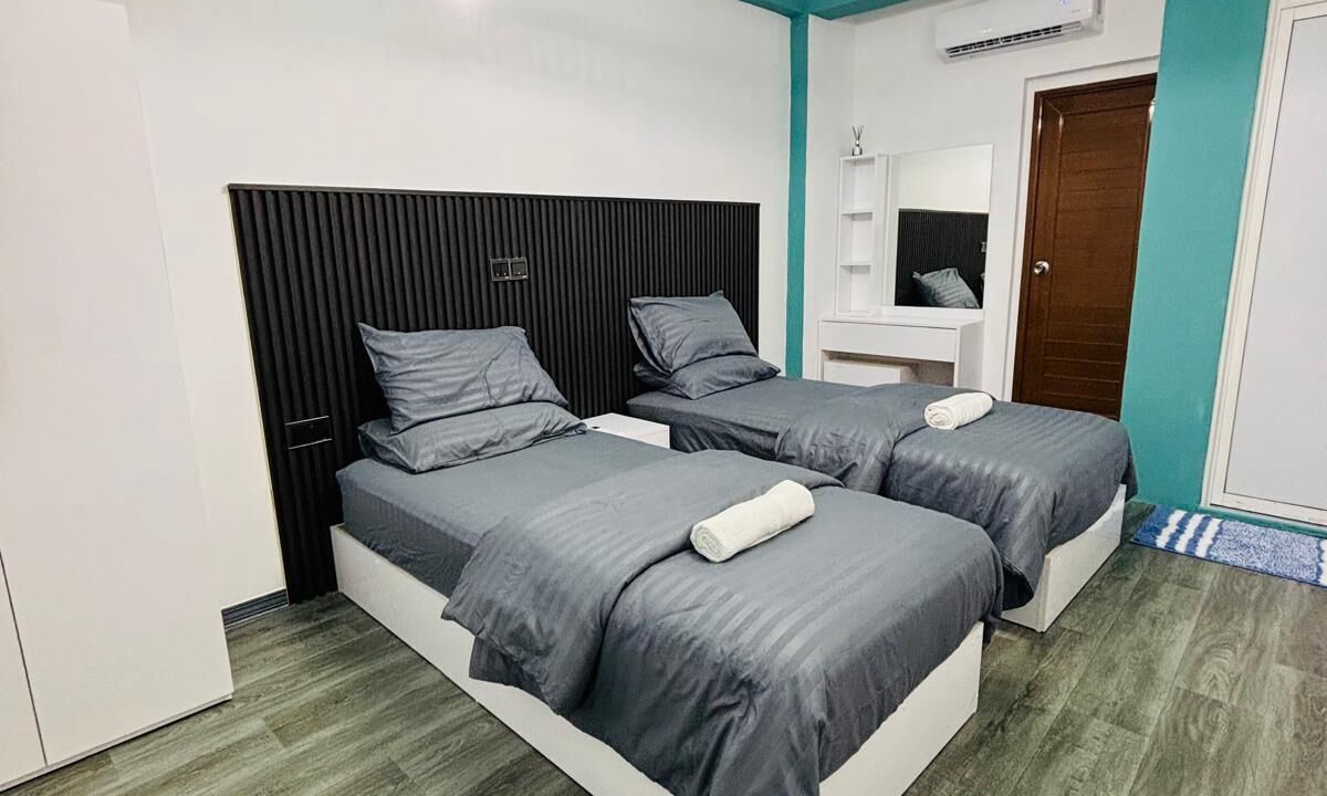 Photo of Bedroom in Male