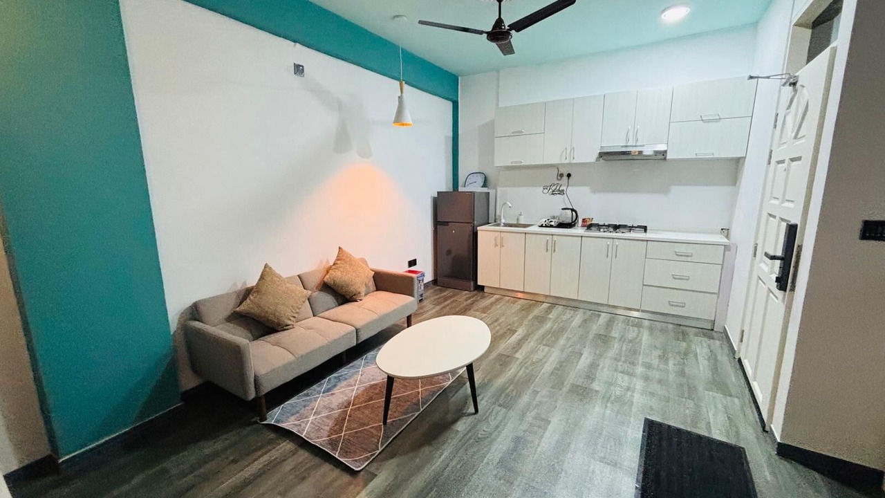 Photo of Livingroom in Male