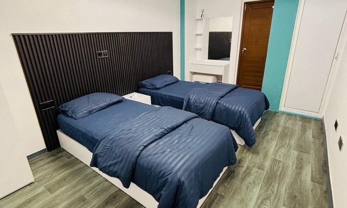 Photo of Bedroom in Male