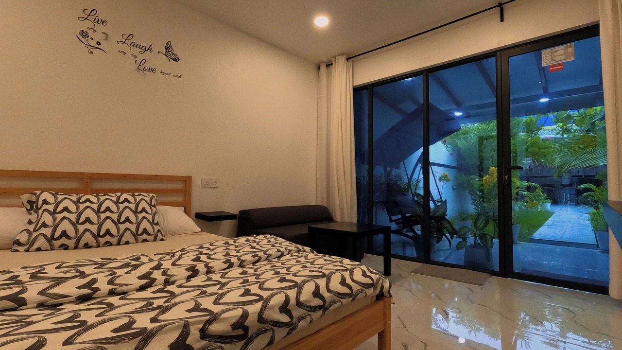 Photo of Bedroom in Kudahuvadhoo