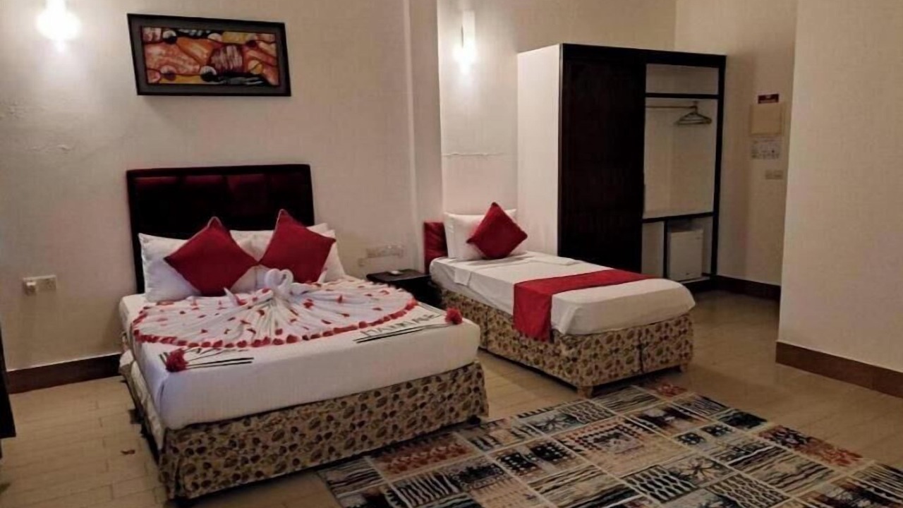 Photo of Bedroom in Male
