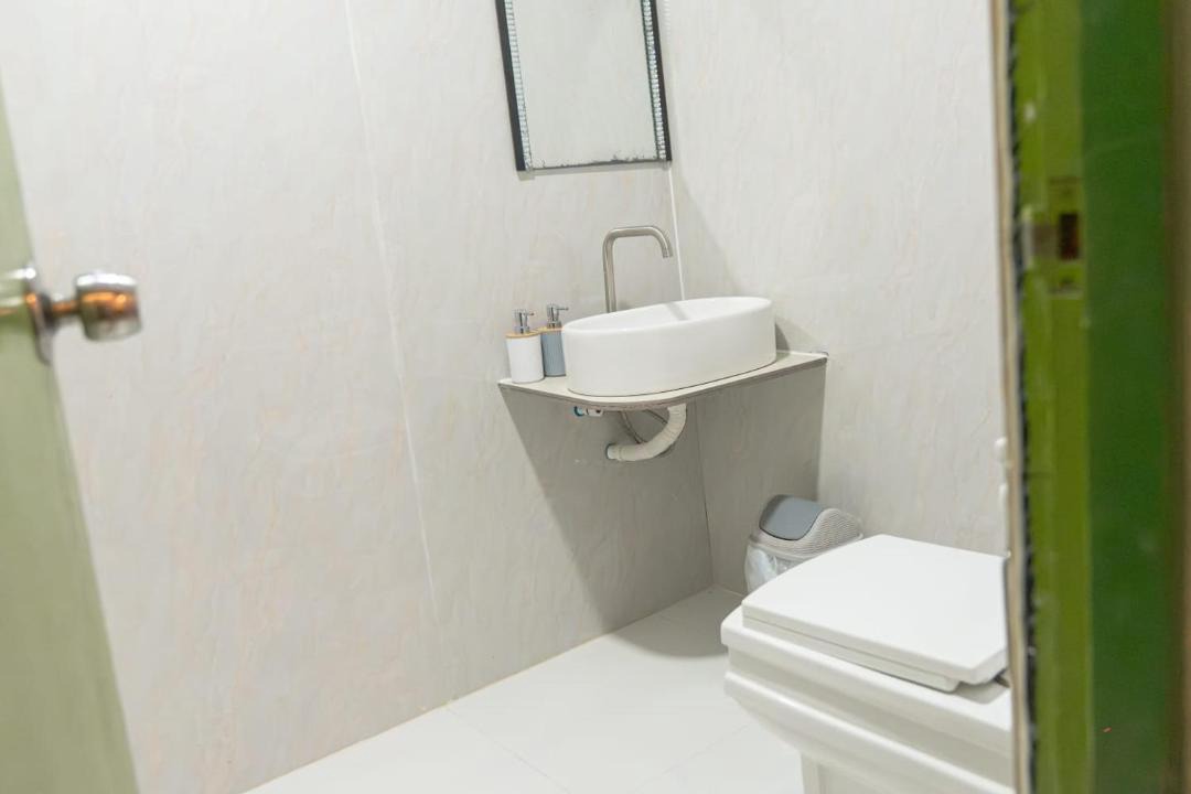Photo of Bathroom in Dhidhoofinolhu Island