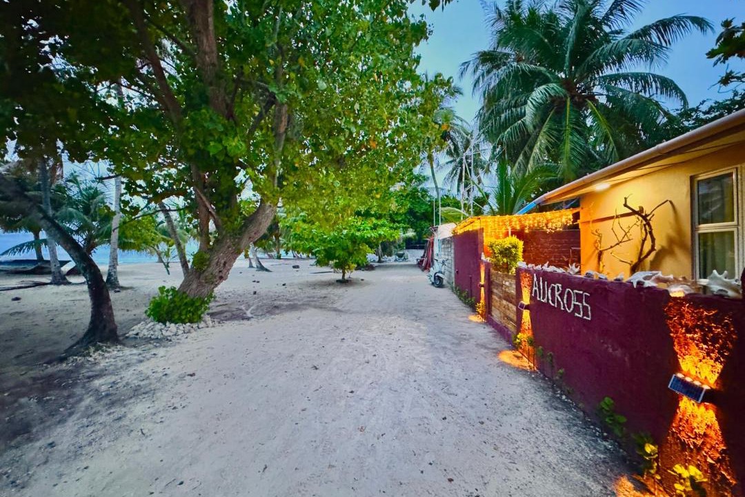 Photo of Others in Omadhoo