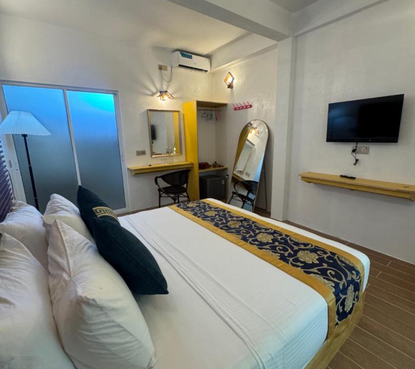 Photo of Bedroom in Thoddoo