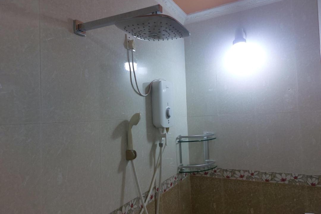 Photo of Bathroom in Dhiffushi
