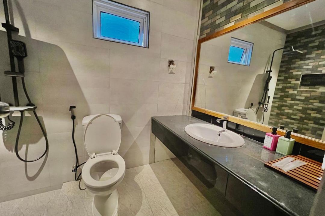 Photo of Bathroom in Maamigili