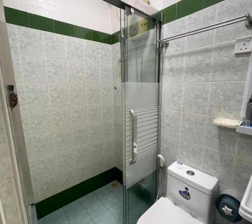 Photo of Bathroom in Fuvahmulah