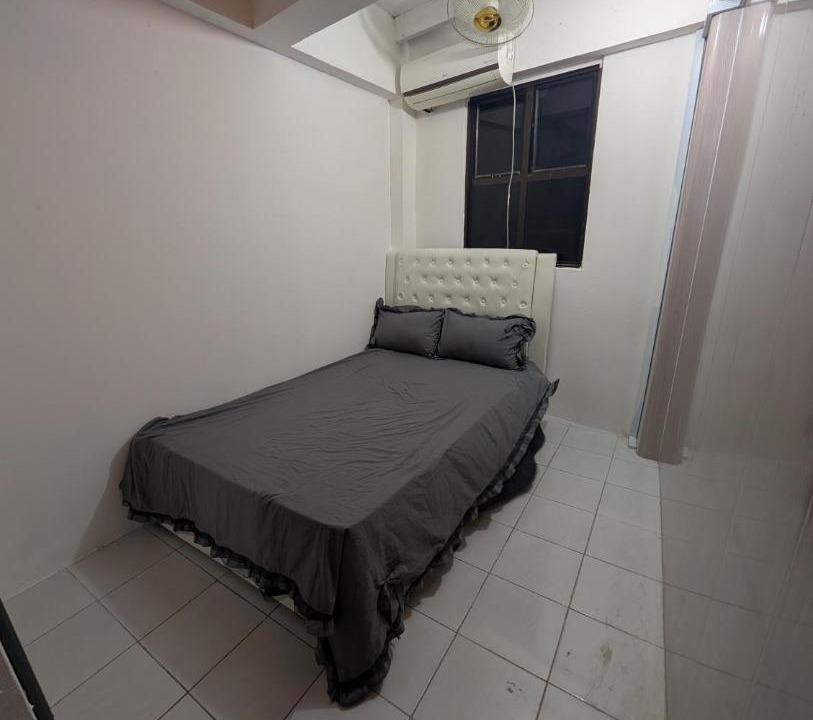 Photo of Bedroom in Male
