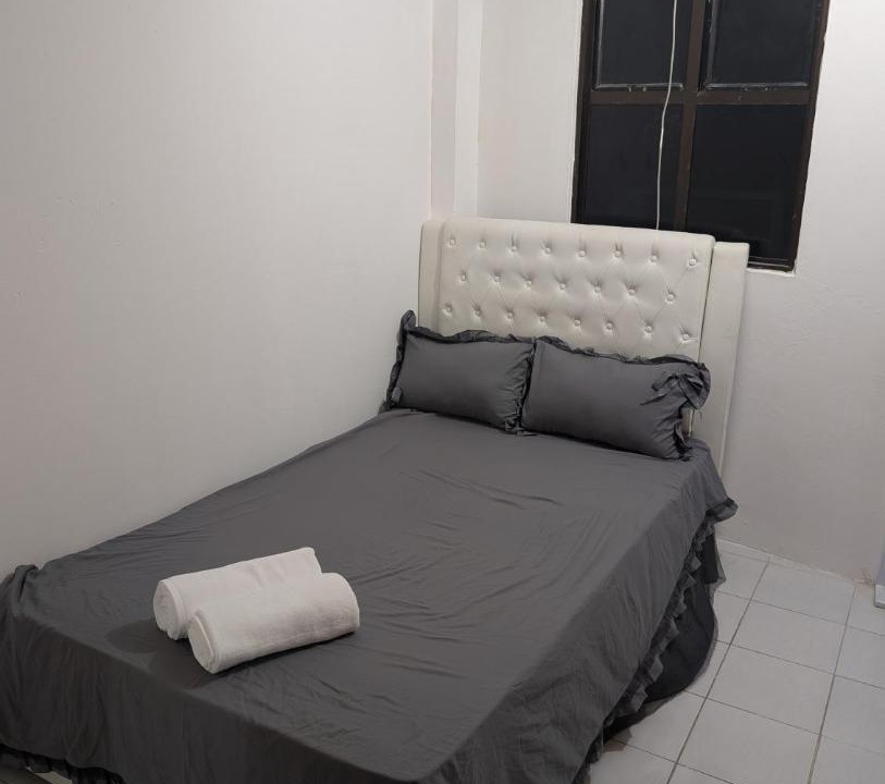 Photo of Bedroom in Male