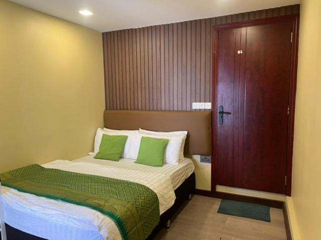 Photo of Bedroom in Male