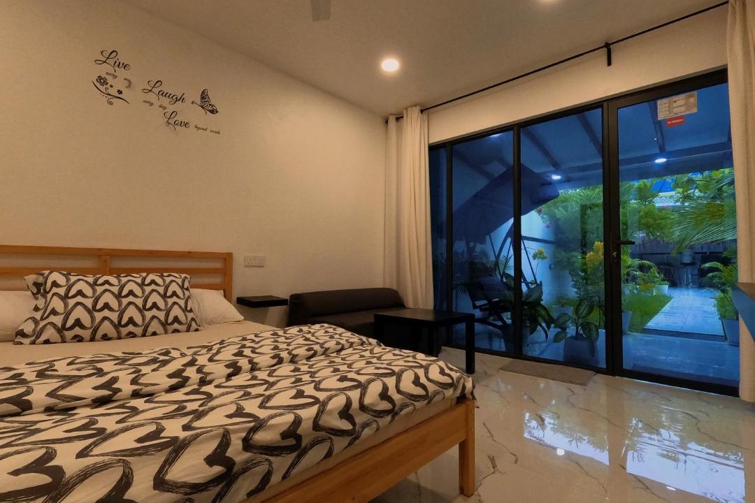 Photo of Bedroom in Kudahuvadhoo