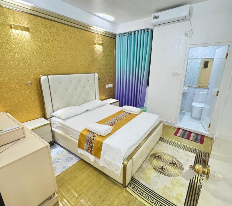 Photo of Bedroom in Male
