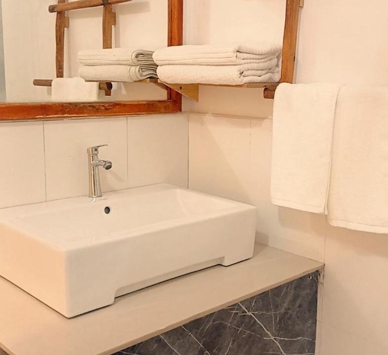 Photo of Bathroom in Hangnaameedhoo