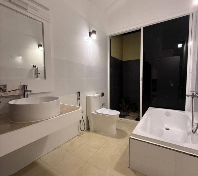 Photo of Bathroom in Rasdhoo