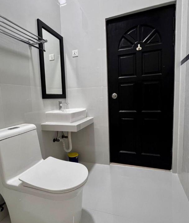 Photo of Bathroom in Fuvahmulah