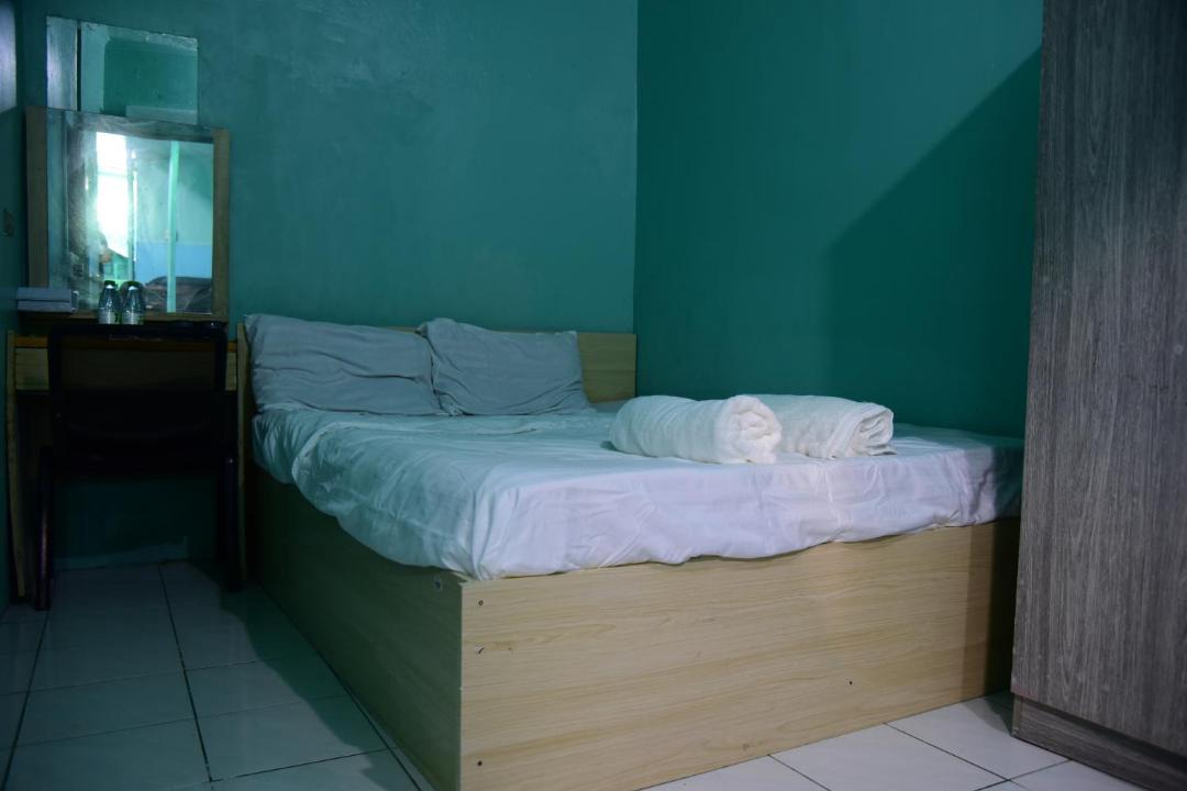 Photo of Bedroom in Male
