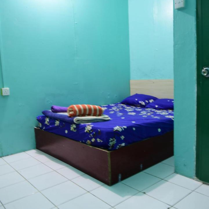 Photo of Bedroom in Male