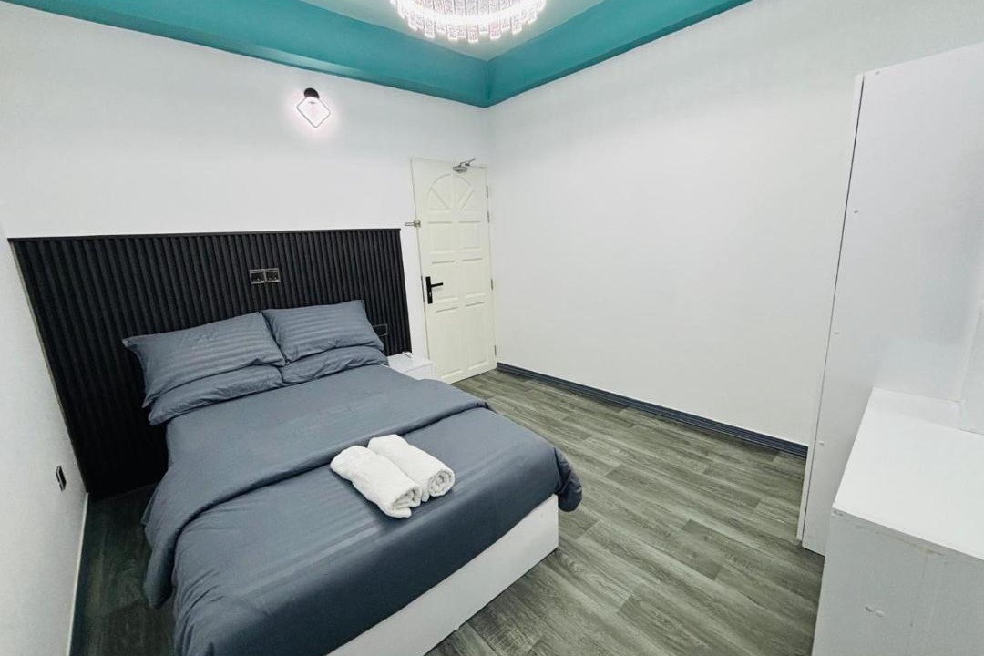Photo of Bedroom in Male