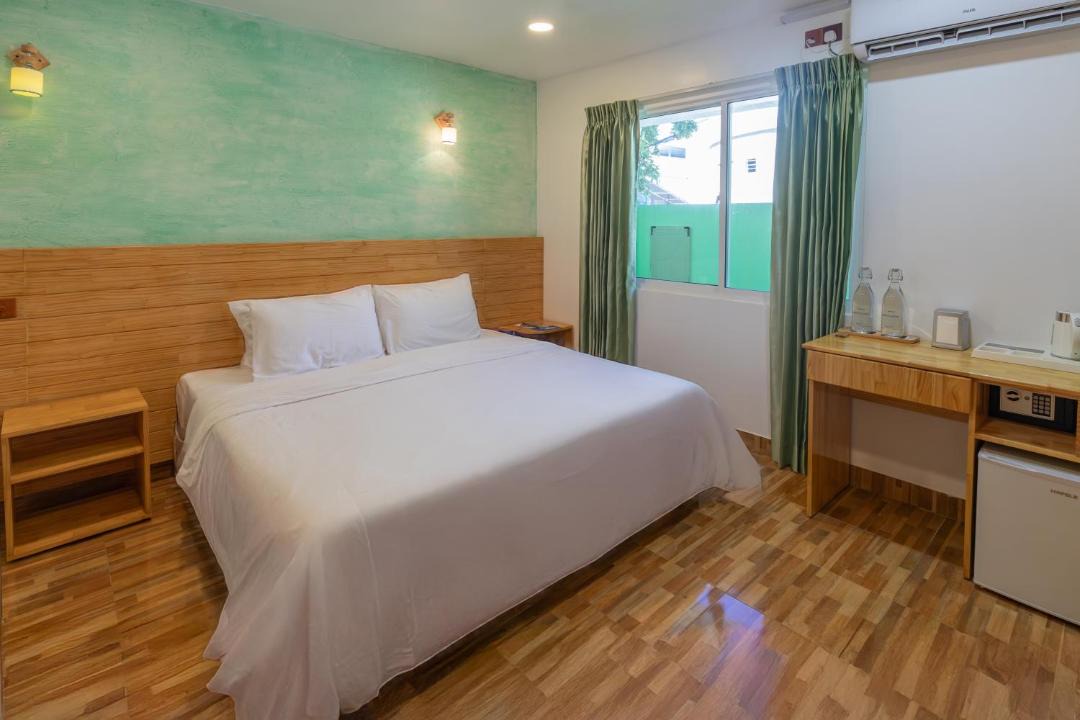 Photo of Bedroom in Omadhoo