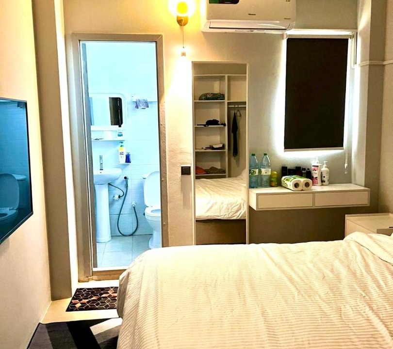 Photo of Bedroom in Male