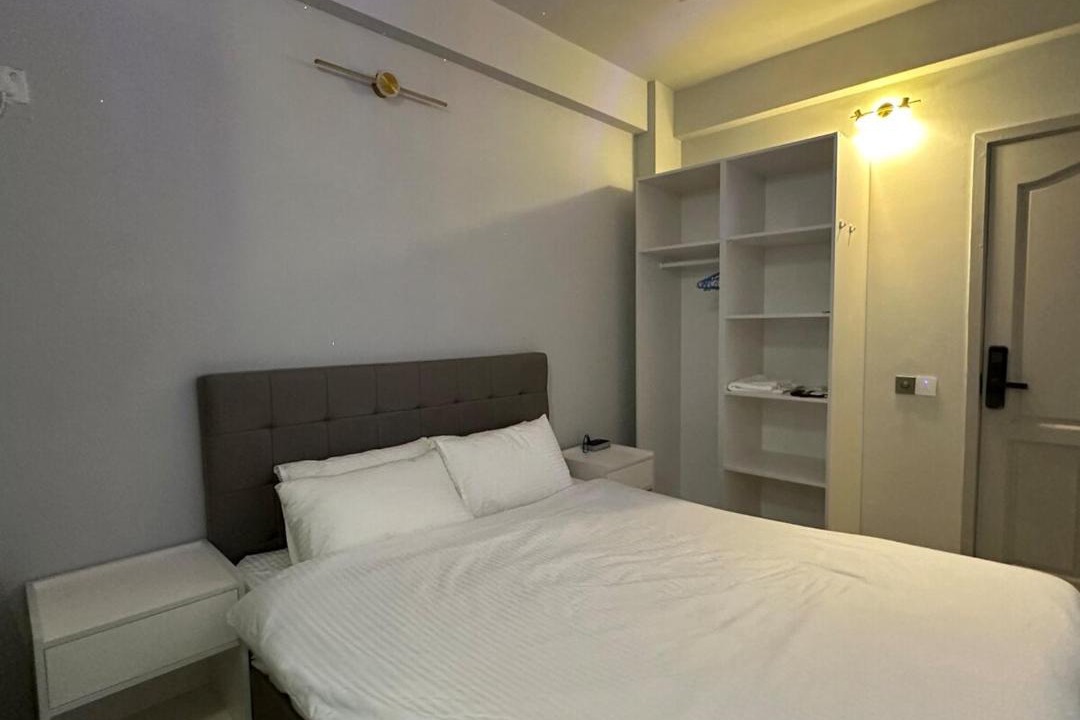 Photo of Bedroom in Male
