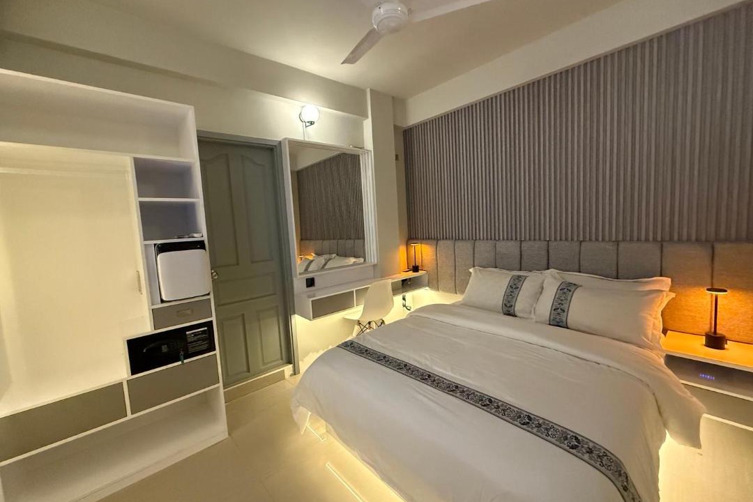 Photo of Bedroom in Male