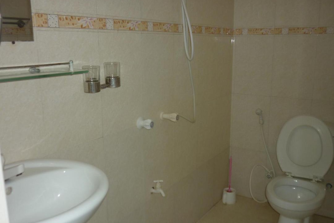 Photo of Bathroom in Thulusdhoo Island
