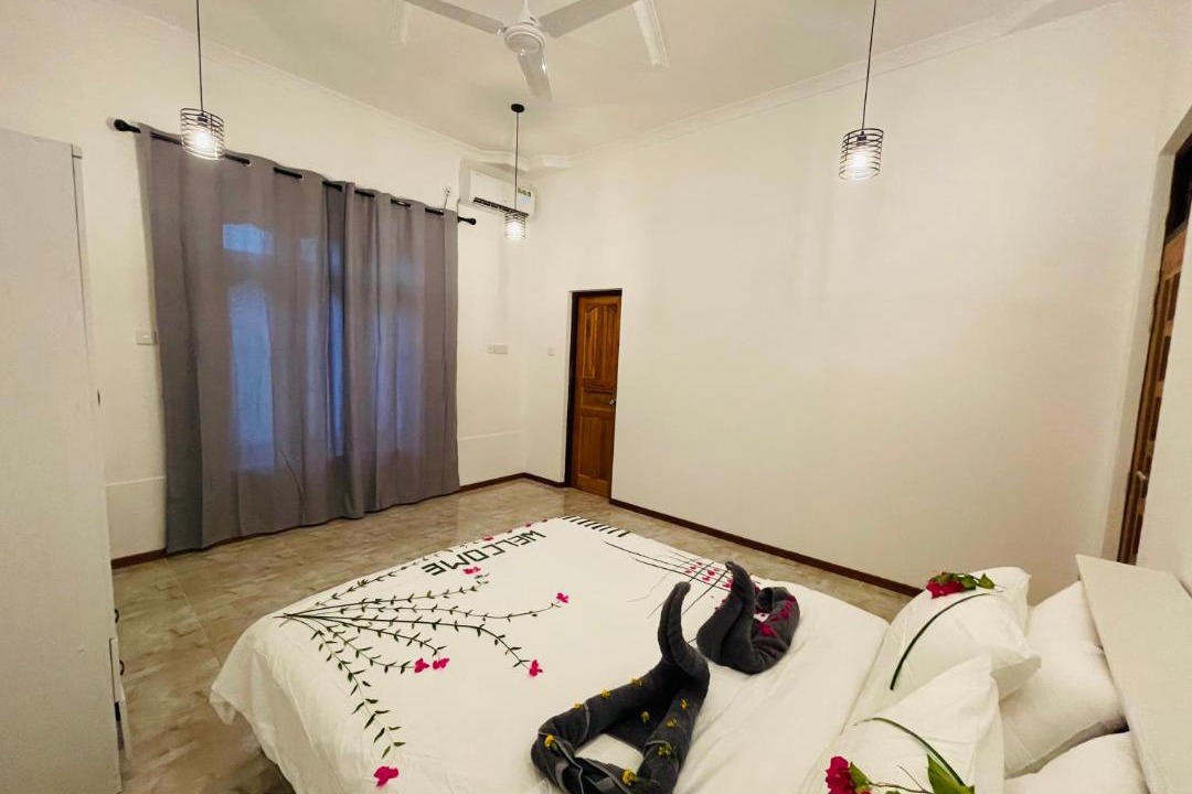 Photo of Bedroom in Dhidhdhoo
