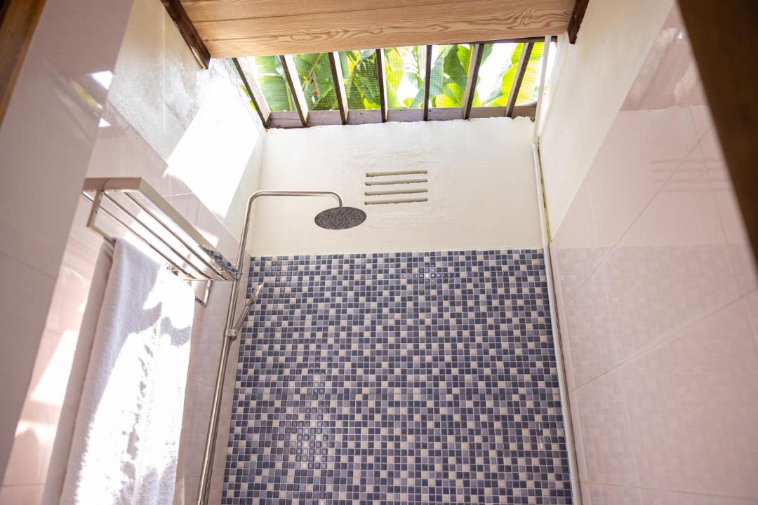 Photo of Bathroom in Hangnaameedhoo