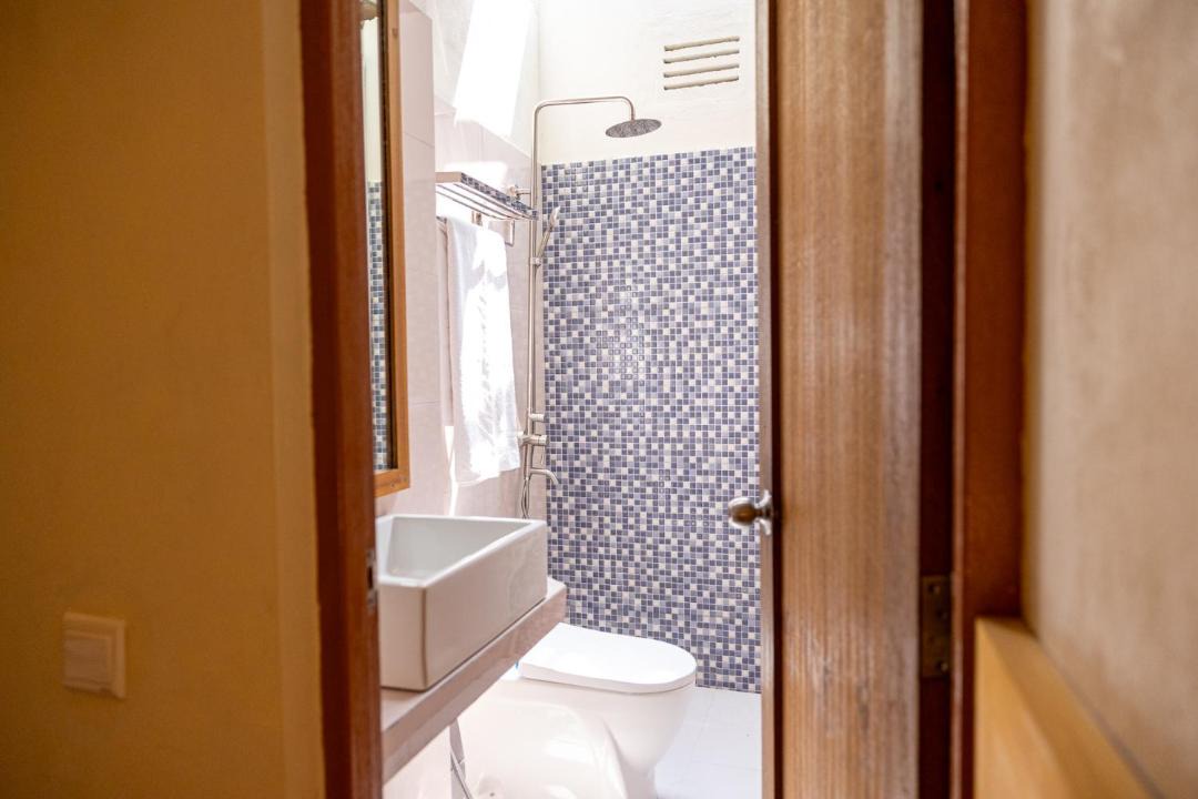 Photo of Bathroom in Hangnaameedhoo