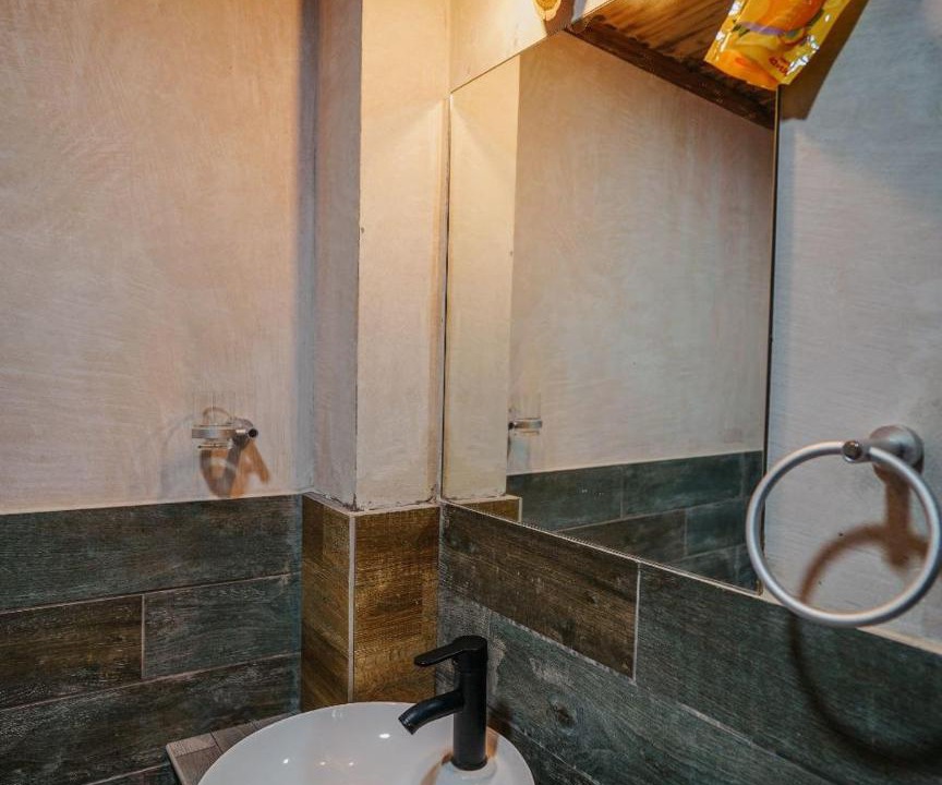 Photo of Bathroom in Rasdhoo