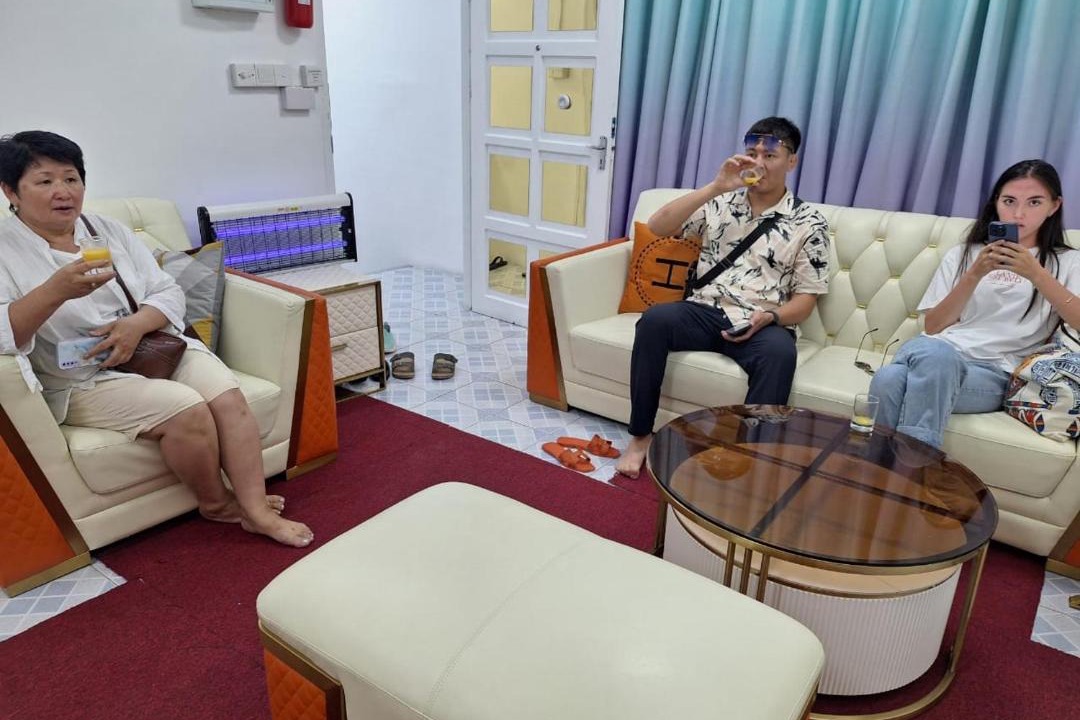 Photo of Livingroom in Male