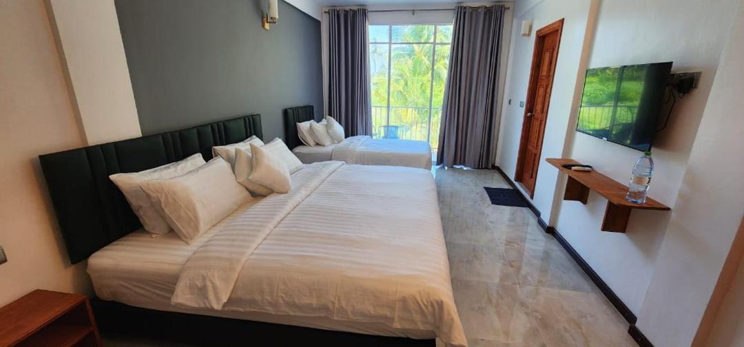 Photo of Bedroom in Thoddoo