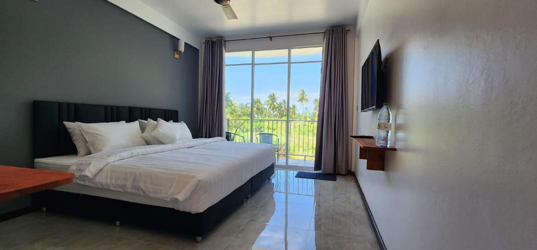 Photo of Bedroom in Thoddoo