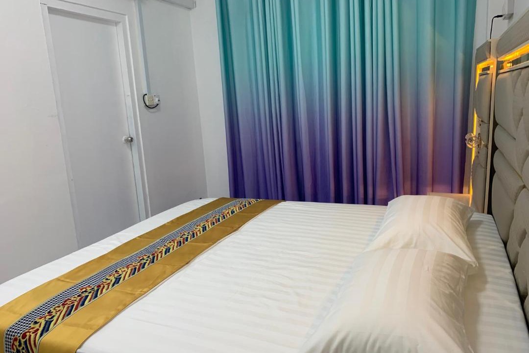Photo of Bedroom in Male