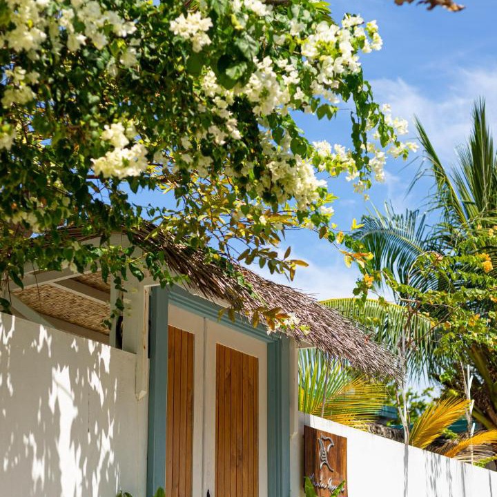 Photo of Buildings in Maalhos