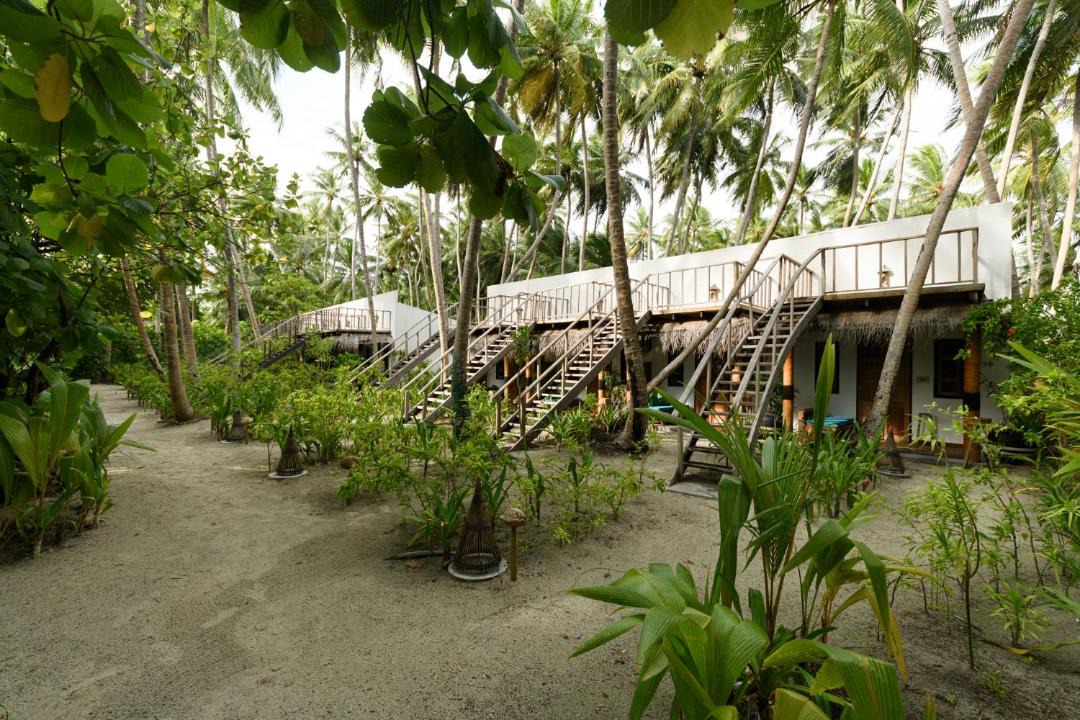 Photo of Buildings in Rinbudhoo