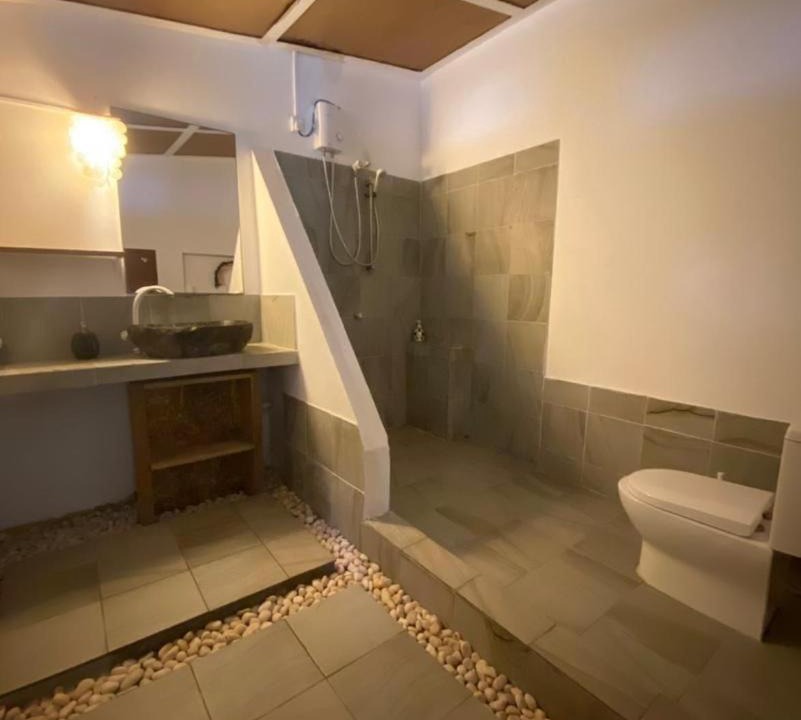 Photo of Bathroom in Thulusdhoo Island