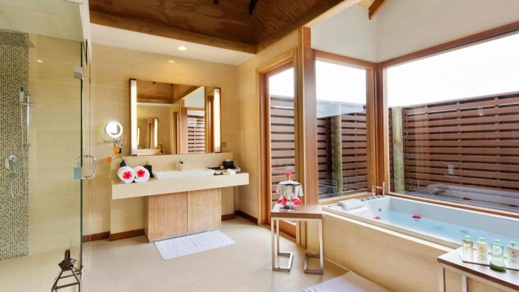 Photo of Bathroom in Finolhas Island