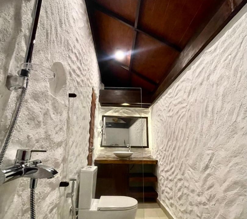 Photo of Bathroom in Fehendhoo